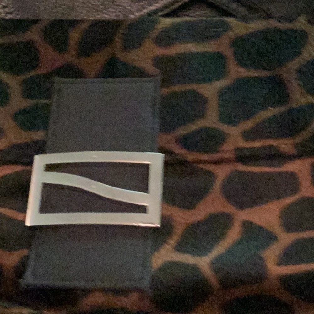 Giraffe Pattern Purse - Picture 2 of 3